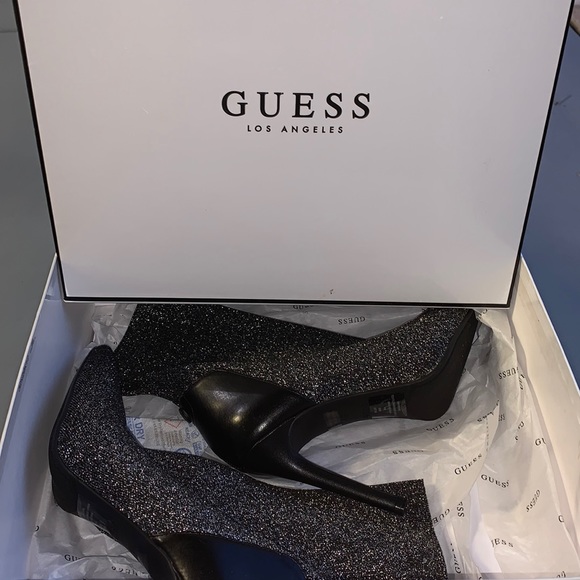 Guess stiletto boot - Picture 2 of 3